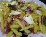 Foto del paso 6 de la receta: Huevos estrellados con jamón y pimientos de padrón