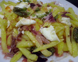 Foto del paso 6 de la receta: Huevos estrellados con jamón y pimientos de padrón