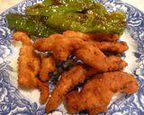 Foto del paso 6 de la receta: Tiras de pollo adobadas, rebozadas y fritas