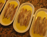 Foto del paso 1 de la receta: Aperitivo de boquerones en vinagre con tomatitos y albahaca