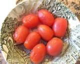 Foto del paso 2 de la receta Aperitivo de boquerones en vinagre con tomatitos y albahaca
