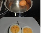 Foto del paso 1 de la receta: Huevos cocidos rellenos de guacamole