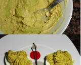 Foto del paso 5 de la receta: Huevos cocidos rellenos de guacamole