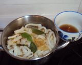 Foto del paso 4 de la receta: Calamares encebollados con setas