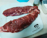 Foto del paso 1 de la receta: Solomillo de cerdo ibérico en salsa de mostaza y miel