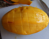 Foto del paso 1 de la receta: Mango fresco con helado nieve