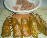 Foto del paso 7 de la receta: Pimientos verdes alargados, rellenos y con salsa