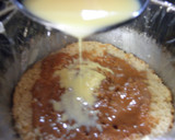 Foto del paso 3 de la receta: Torta rellena de dulce de leche y crema Chantilly armada con flan