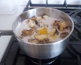 Foto del paso 3 de la receta: Salsa de setas con vino tinto