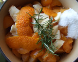 Foto del paso 2 de la receta: Mermelada de ciruelas al aroma de naranja y romero