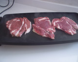 Foto del paso 2 de la receta: Entrecot plancha con salsa de setas al vino tinto