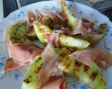 Foto del paso 4 de la receta: Ensalada de melón a la plancha con jamón