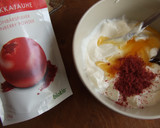 Foto del paso 3 de la receta: Pera y fresas con salsa de arándanos