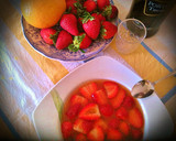 Foto del paso 1 de la receta: Fresas con zumo de naranja natural y vino de Oporto