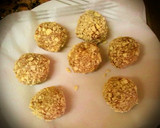 Foto del paso 5 de la receta: Albóndigas rellenas de morcilla y setas rebozadas con almendra