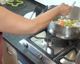 Foto del paso 4 de la receta: Osobuco a la milanesa