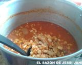 Foto del paso 6 de la receta: Pozole rojo con pollo