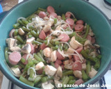 Foto del paso 6 de la receta: Salchichas en salsa roja con ejotes y champiñones