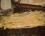 Foto del paso 4 de la receta: Spaguetti casero artesanal