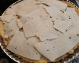 Foto del paso 4 de la receta: Quiche de pollo, setas y champiñones