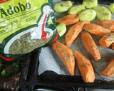 Foto del paso 3 de la receta: Papas y batatas adobadas al horno