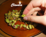 Foto del paso 1 de la receta: Galletas de pistacho con chocolate (sin gluten)