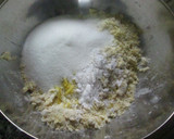 Foto del paso 2 de la receta: Tarta arenosa con bastoncitos de manzana