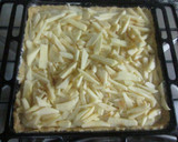 Foto del paso 8 de la receta: Tarta arenosa con bastoncitos de manzana