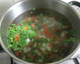 Foto del paso 1 de la receta: Ensaladilla con atún, olivas y lechugas verdes