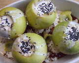 Foto del paso 2 de la receta: Manzanas asadas con crema de polvo de arándanos rojos