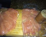 Foto del paso 1 de la receta: "Californias" (pechuga de pollo arrollada)