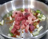 Foto del paso 5 de la receta: Arroz integral con atún y gambitas