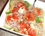 Foto del paso 3 de la receta: Tomates baby con mozzarella y brotes variados