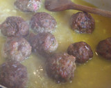 Foto del paso 7 de la receta: Albóndigas con salsa de azafrán y almendras