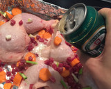 Foto del paso 2 de la receta: Pollo al horno con verduritas fácil 