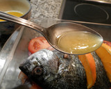 Foto del paso 6 de la receta: Sargo al horno con naranja