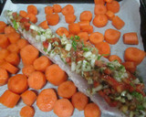 Foto del paso 5 de la receta: Pescado con verduritas adobadas al horno