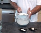 Foto del paso 1 de la receta: Pan cocido en cazuela o cocotte