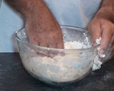 Foto del paso 2 de la receta: Pan cocido en cazuela o cocotte