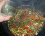 Foto del paso 4 de la receta: Bacalao en salsa de tomate con patatas fritas