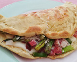 Foto del paso 6 de la receta: Sándwich piadina de queso, jamón y espárragos trigueros