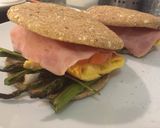 Foto del paso 7 de la receta: Sándwich de espárragos verdes y pavo