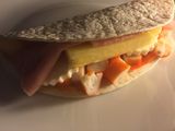 Sándwich en pan de fajita con pavo un poco picante 