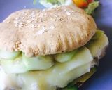 Foto del paso 11 de la receta: Sándwich de pollo con aguacate y pan de avena