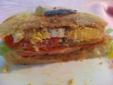 Sándwich de Chivito Uruguayo
