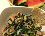 Foto del paso 5 de la receta: Revuelto de champiñones con espinacas y pavo