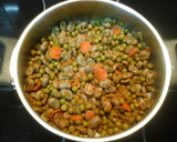 Foto del paso 5 de la receta: Habas con guisantes al Pedro Ximénez y pan frito