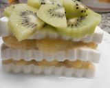 Foto del paso 6 de la receta: Milhoja de queso fresco con plátano y kiwi