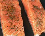 Foto del paso 1 de la receta: Filete de Salmón a las finas hierbas