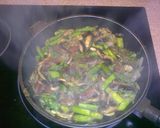 Foto del paso 3 de la receta: Revuelto de espárragos